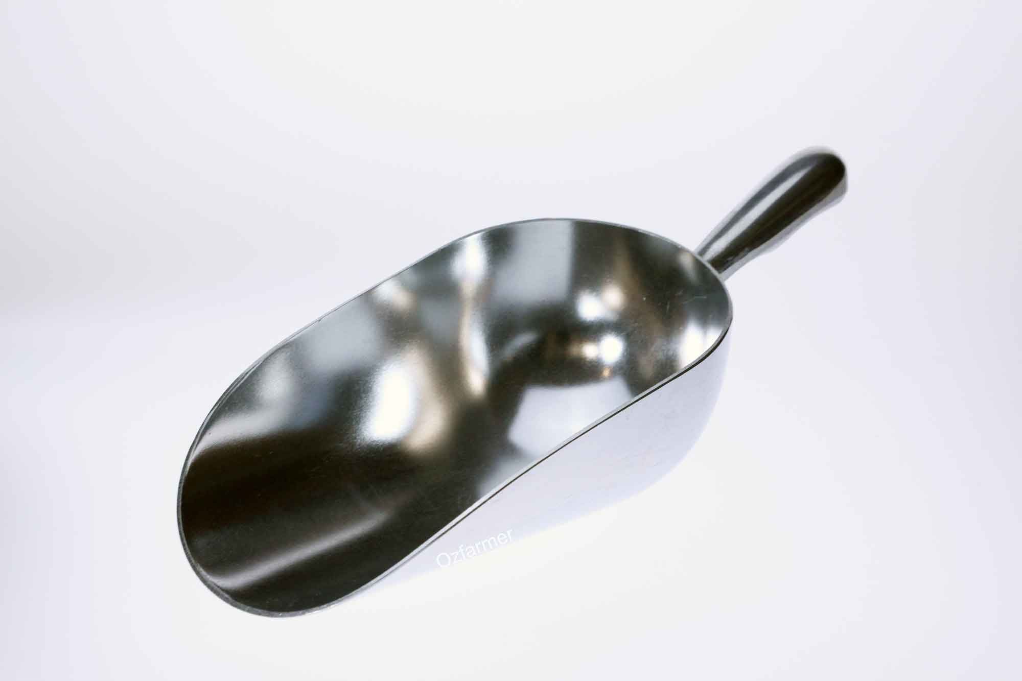 Round Bottom Aluminium Feed Scoop 1 litre