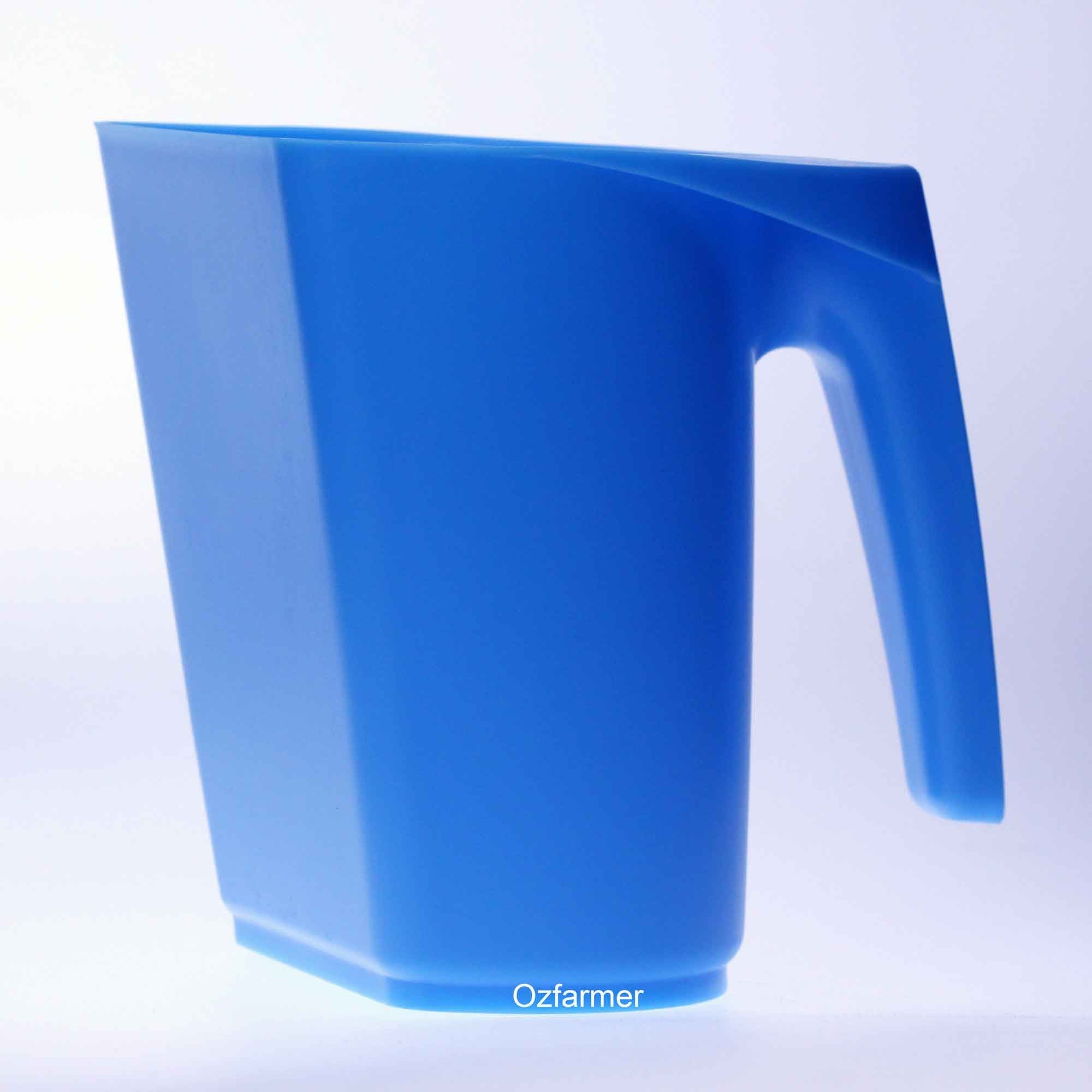 1 litre Stand up Feed Scoop Plastic Jug