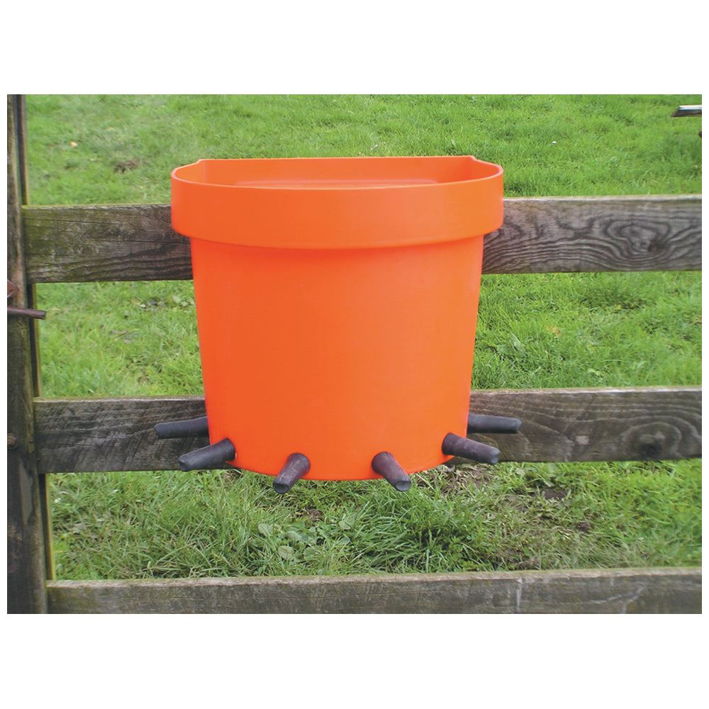 6 place Rail Calf Feeding Bucket